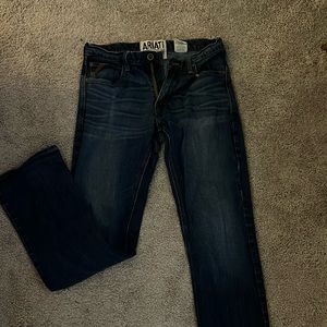 Men’s blue jeans